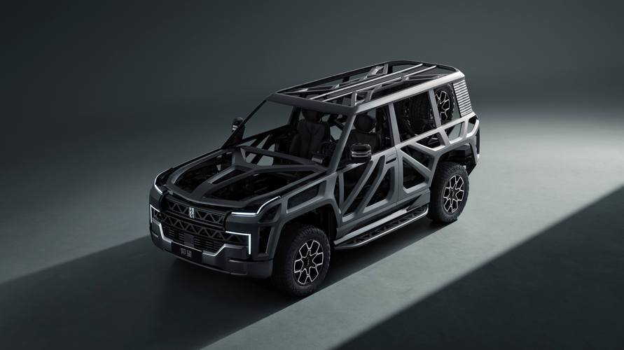 成都35仰望U8硬派越野的科技魅力，国能汽车对传统燃油车市场的冲击